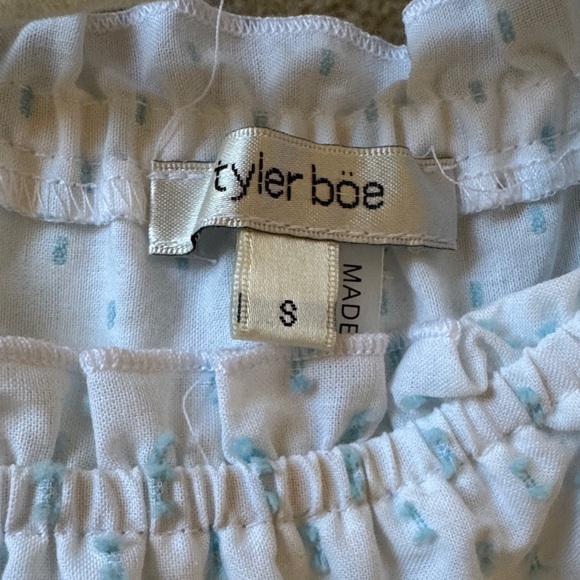 Tyler Boe Women's White and Blue Embroidered Top - Picture 8 of 8